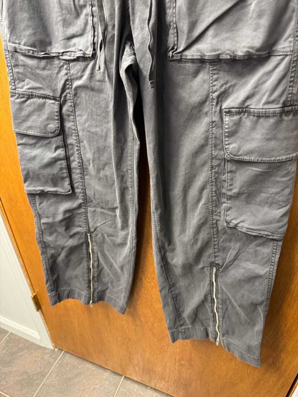 Abercrombie & Fitch Baggy Garment Dyed High Rise Cargo Pants Gray Medium NEW NWT - Picture 5 of 14